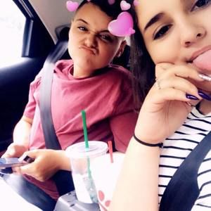 Meet your Posher, Natalie